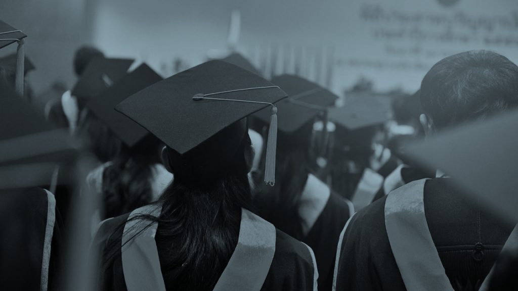 The sworn translation of a transcript is usually requested when you want to study in Spain or when you want to validate a course or training taken in a different country.